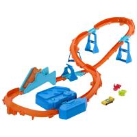 HW TRACK CREATOR NABUŠENÁ SADA S BOOSTEREM