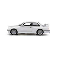 Bburago 1:24 Plus BMW 3 Series M3 1988 White