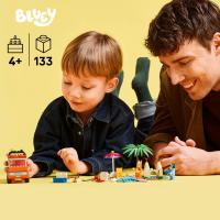 Bluey a rodinný výlet autem na pláž