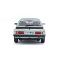 Bburago 1:24 Plus Ford Capri 1982 light green