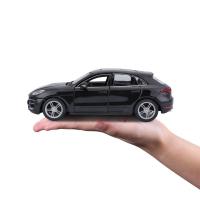 Bburago 1:24 Plus Porsche Macan Black