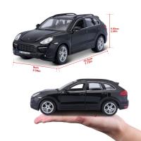 Bburago 1:24 Porsche Cayenne TURBO Black