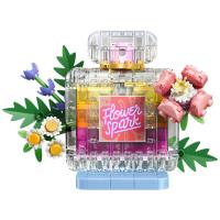 Flakón na parfum zdobený kvetmi
