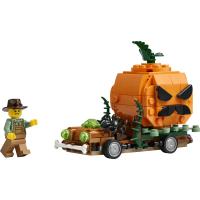 Pick-up s halloweenskými dýněmi