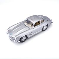 Bburago 1:24 Mercedes Benz 300SL Silver