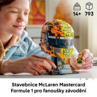 Helma Lando Norris z týmu McLaren Mastercard F1®