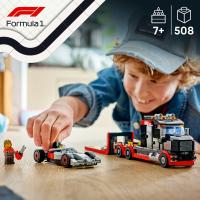 Výstavní náklaďák F1® se závodním autem Audi F1®