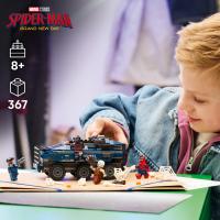 Spider-Man a naháňačka väzenského transportéru
