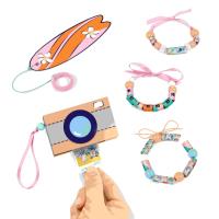 Aktivitní sešit a sada náramků s motivem mimozemšťana od Disneyho Stitche