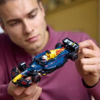 Pretekárske auto Oracle Red Bull Racing RB20 F1®