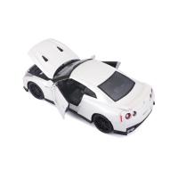 Bburago 1:24 Plus Nissan GT-R Metallic White