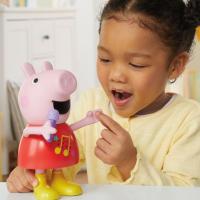 HASBRO - Prasiatko Peppa Pig hovoriaci a spievajúci