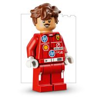 Helma Charles Leclerc ze Scuderia Ferrari HP