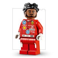 Helma Lewis Hamilton ze Scuderia Ferrari HP