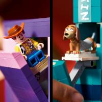 Knižní zarážky: Slinky z filmu Toy Story