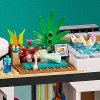 Andrea a jej moderný dom