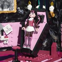 MEGA MONSTER HIGH DRACULAURA A KRYPTA