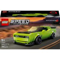 Sportovní auto Dodge Challenger SRT Hellcat