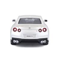 Bburago 1:24 Plus Nissan GT-R Metallic White