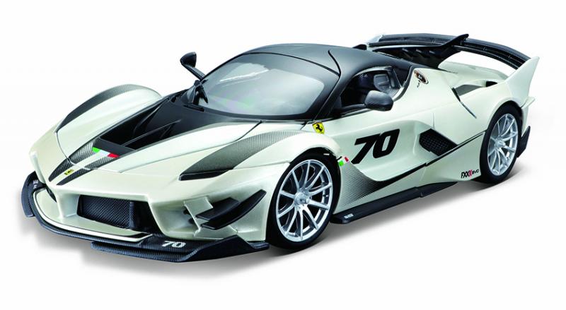 Bburago 1:18 Ferrari TOP  FXX-K EVO No.70 (white/black)